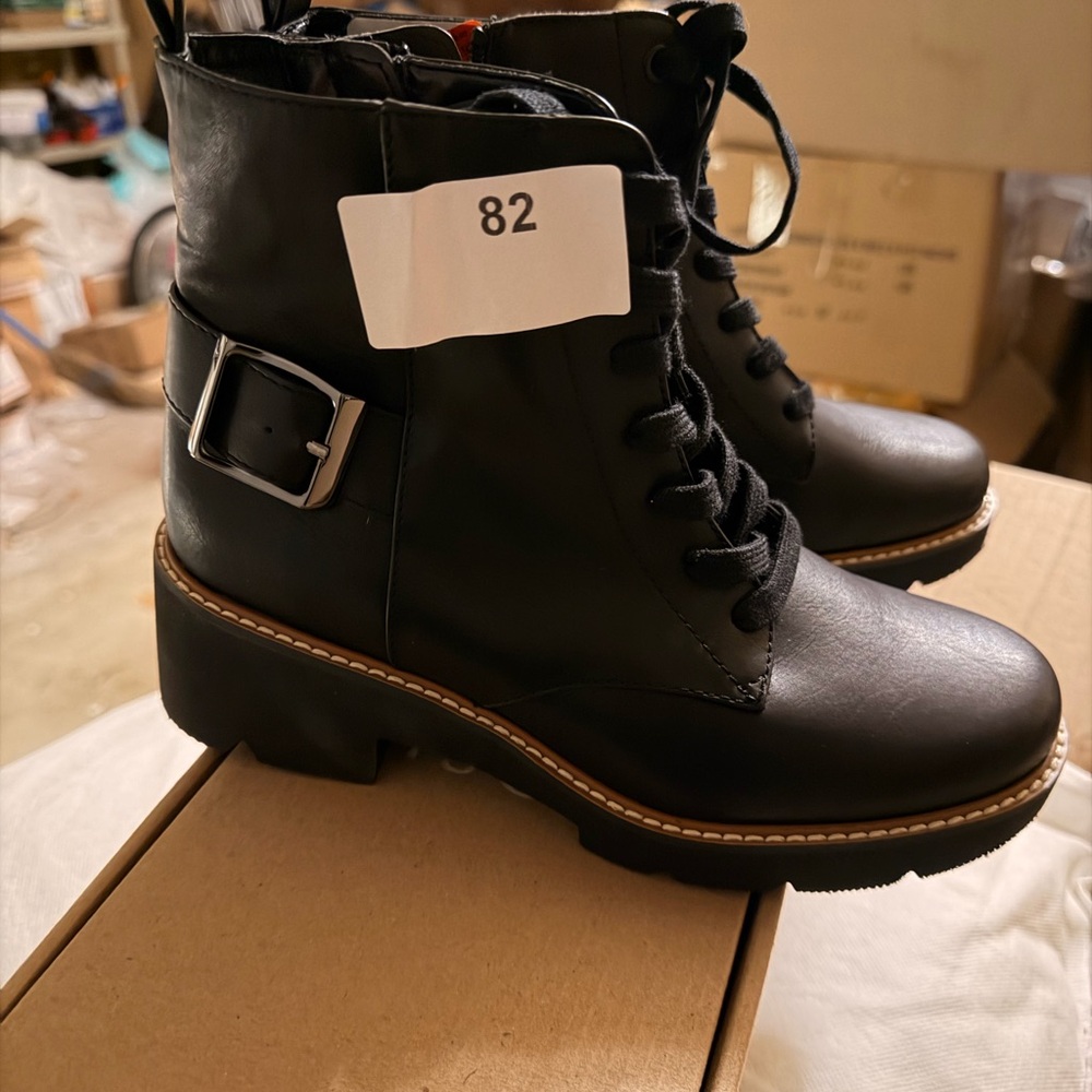 Naturalizer Cabaret Ankle Black Lace Up Boots - Picture 6 of 7